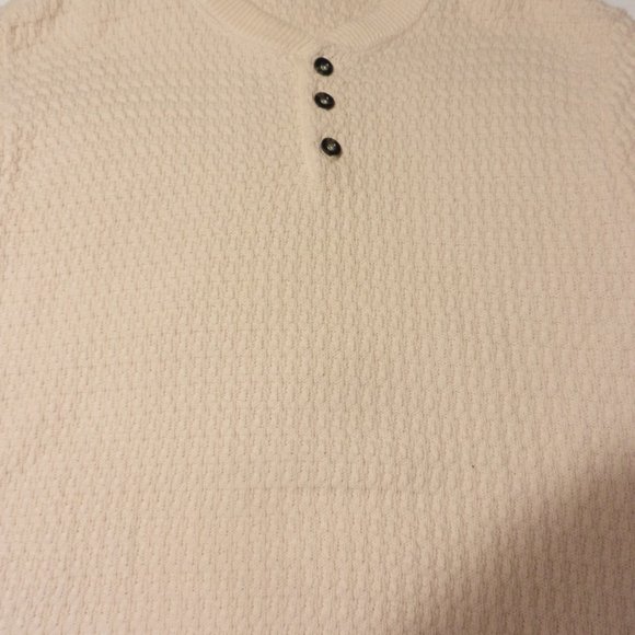Men's Sweater, Size L, by Bill Blass, Button Neck and Long Sleeves, Never Worn - Picture 3 of 5